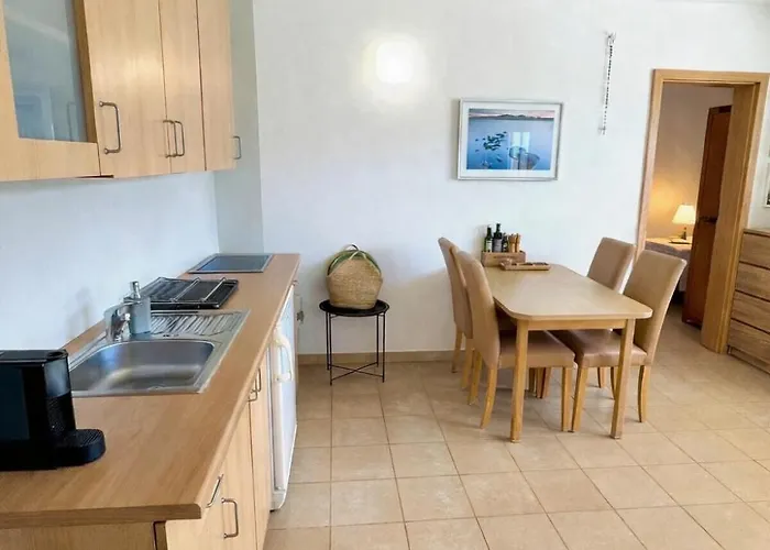 Mirca By The Sea Apartman *