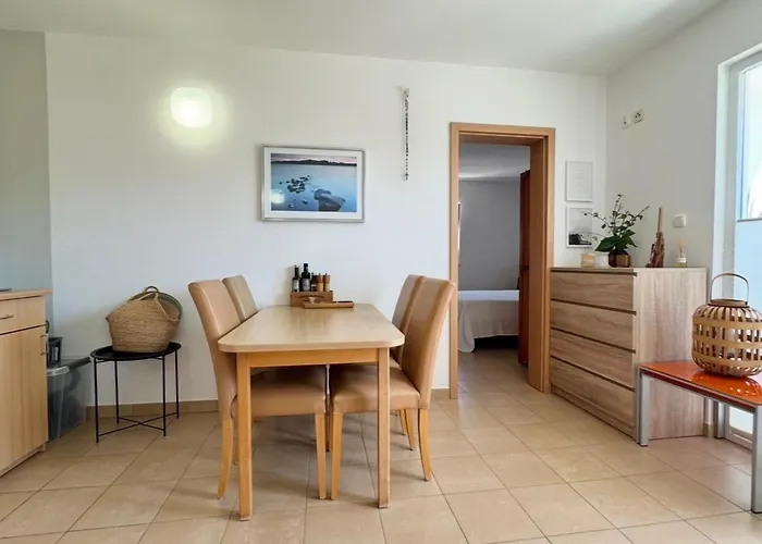 Apartman Mirca By The Sea *
