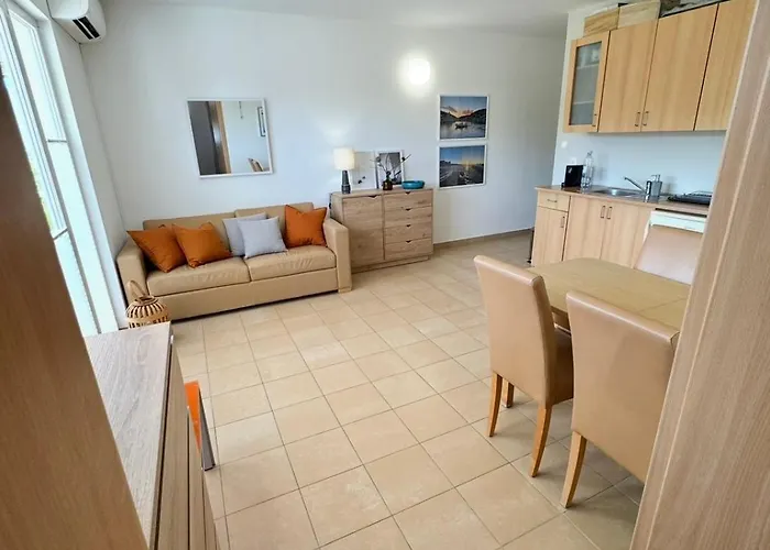Apartman Mirca By The Sea *