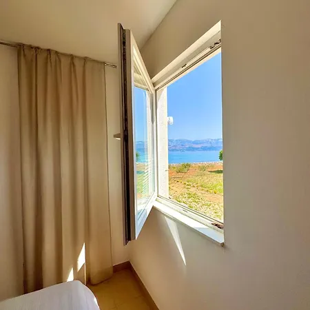 Mirca By The Sea Апартаменты *