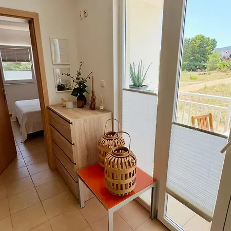 Апартаменты Mirca By The Sea Mirca (Brac)
