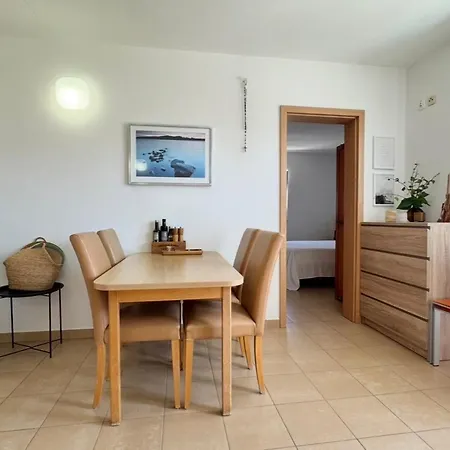 Апартаменты Mirca By The Sea *
